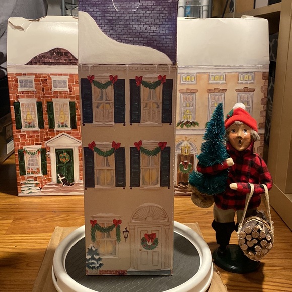 1992 BYERS CHOICE Boy With Christmas Tree and Firewood - Picture 13 of 15